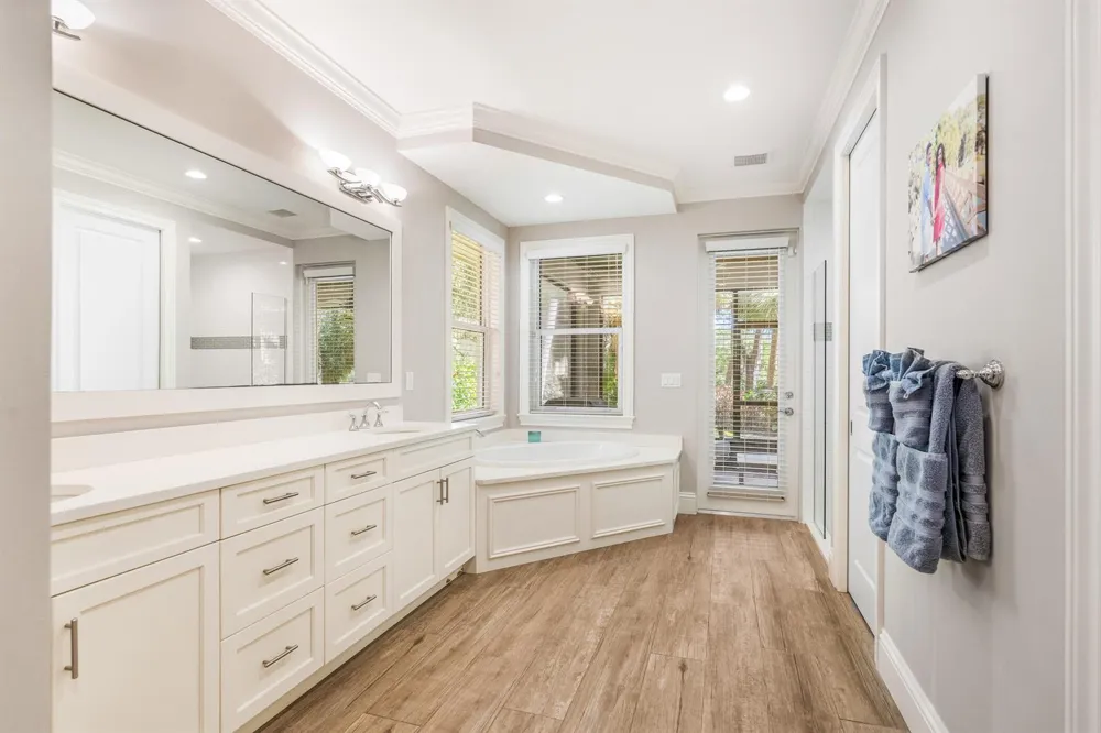 605 Bridgewater Lane SW Vero Beach, FL 32962