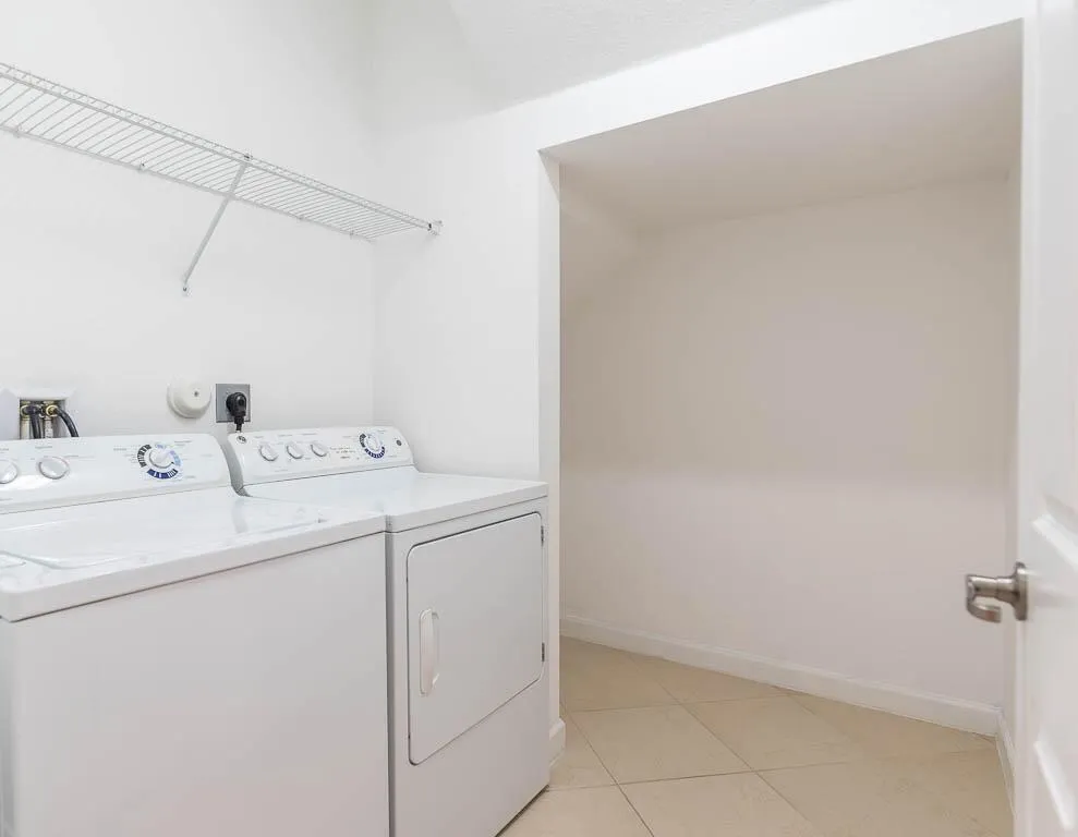 10283 Wellington Parc Drive Wellington, FL 33449