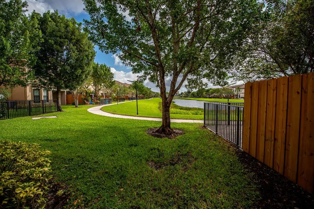 10283 Wellington Parc Drive Wellington, FL 33449
