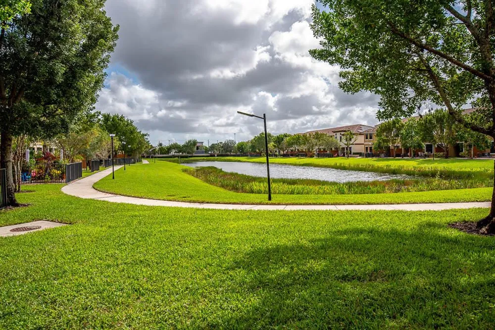 10283 Wellington Parc Drive Wellington, FL 33449