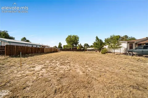 139 E Kipling Drive