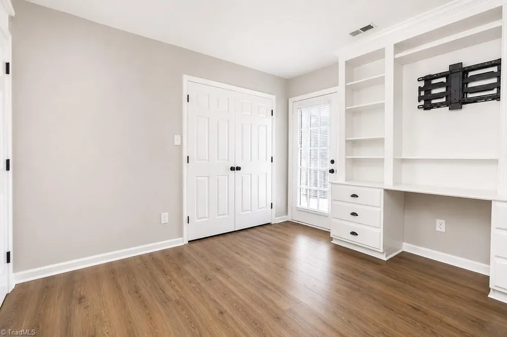 3940 Westridge Meadow Circle Clemmons, NC 27012