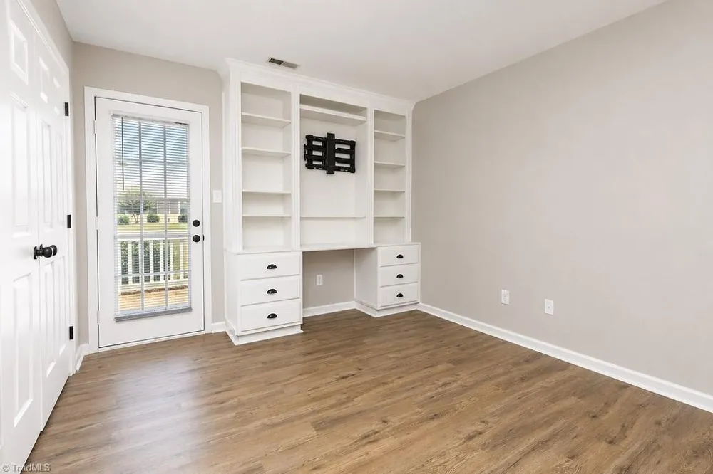 3940 Westridge Meadow Circle Clemmons, NC 27012
