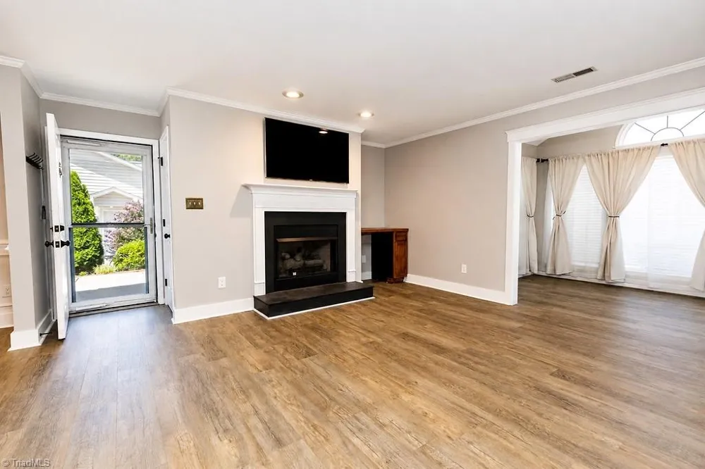 3940 Westridge Meadow Circle Clemmons, NC 27012