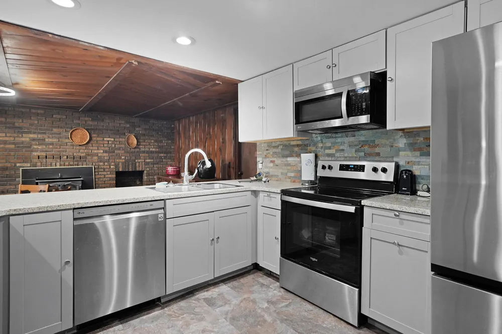 16223 Bass Lake Avenue NE Spencer Township, MI 49326