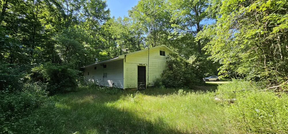 5780 104th Avenue Lee Township, MI 49056