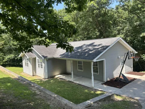 386 Highland Drive