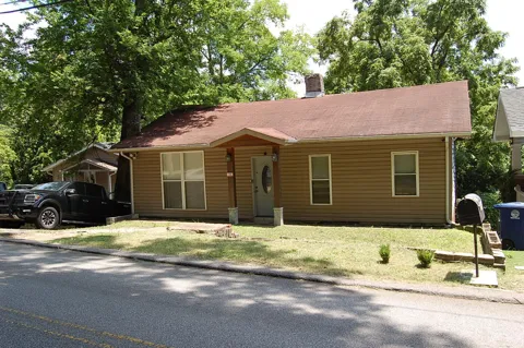 110 S Seminole Drive