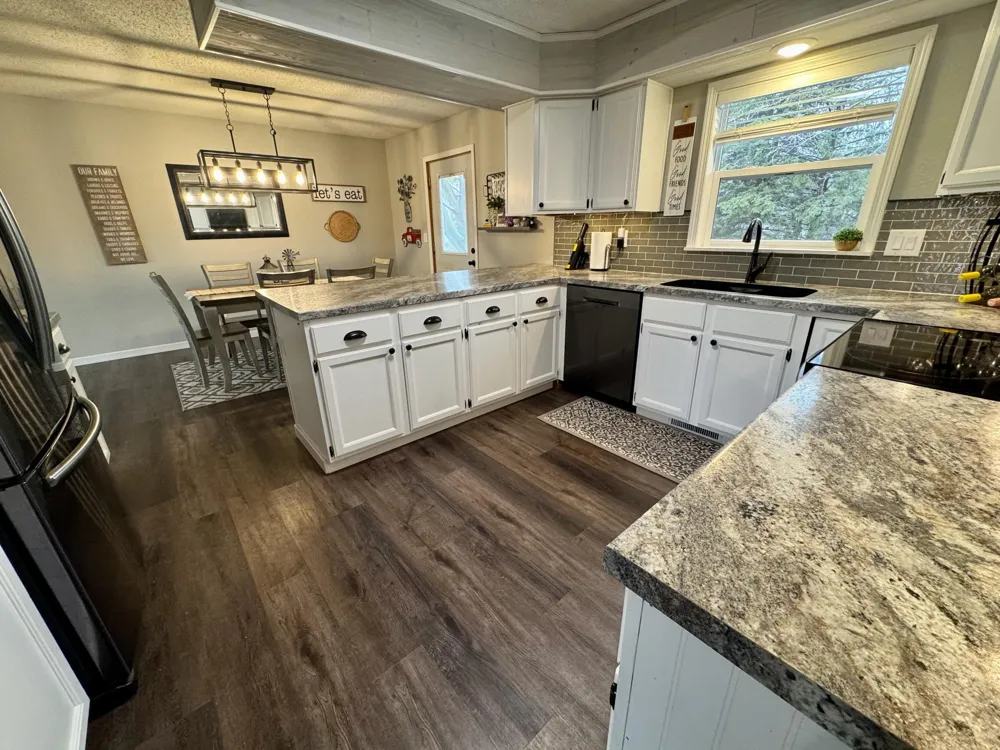 501 Hawthorne Drive Marshall, MN 56258