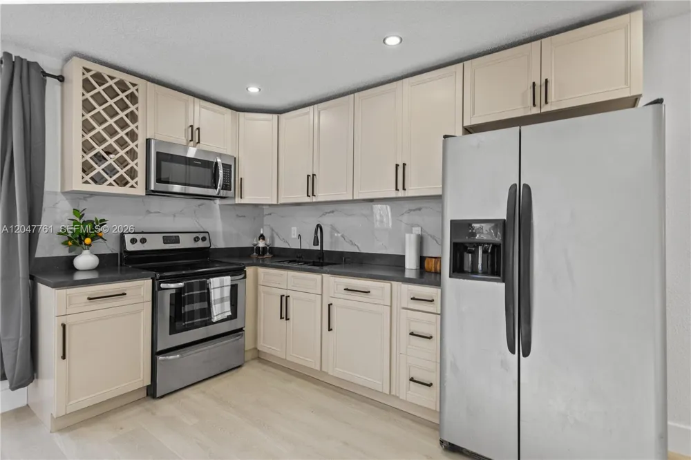 171 W 13th St #171 Hialeah, FL 33010