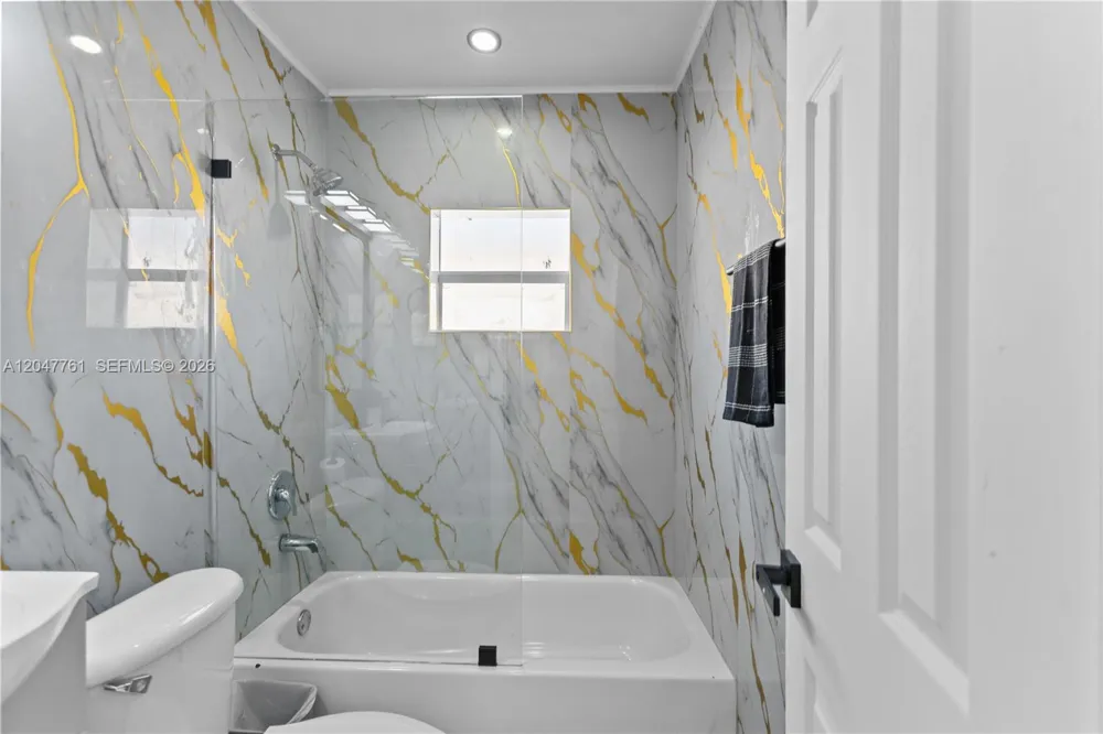 171 W 13th St #171 Hialeah, FL 33010