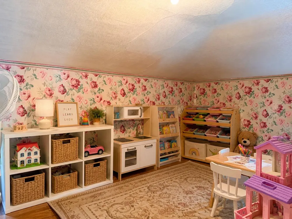 116 W Sherwood Street Decatur, MI 49045