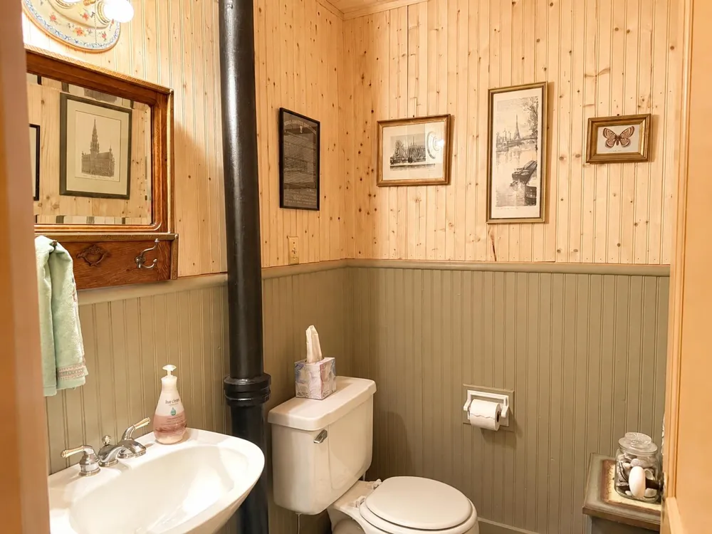 116 W Sherwood Street Decatur, MI 49045
