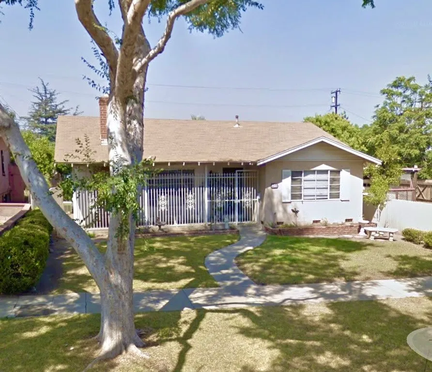 320 S Victoria Corona, CA 92879