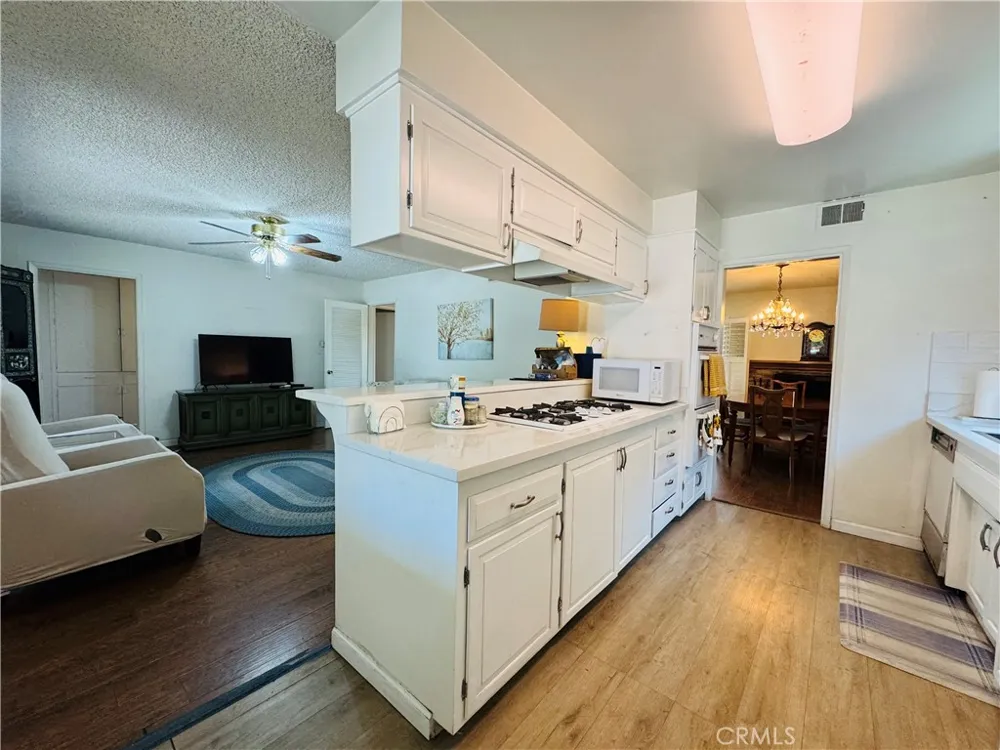 320 S Victoria Corona, CA 92879