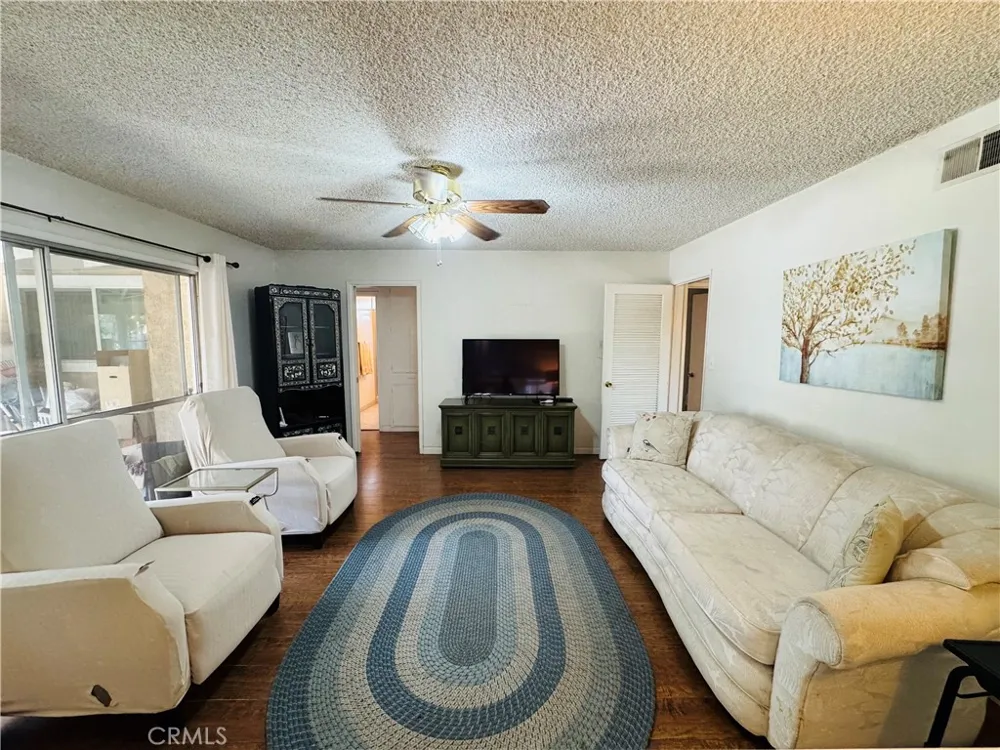 320 S Victoria Corona, CA 92879