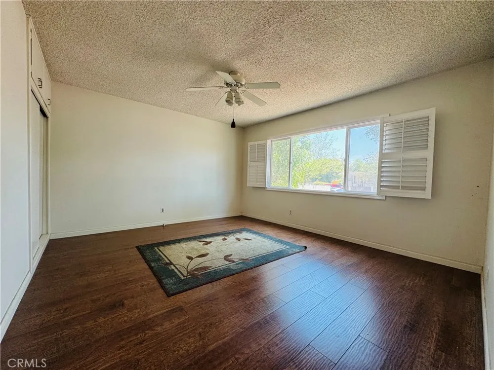 320 S Victoria Corona, CA 92879
