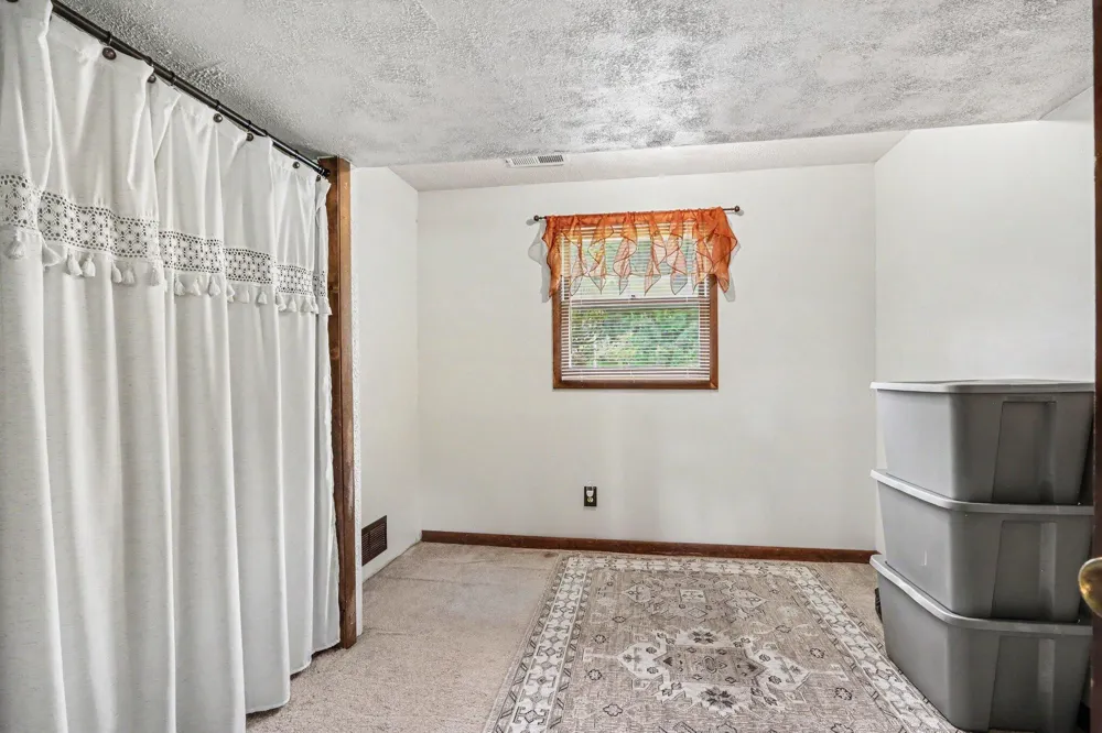 34792 Mill Lake Road Bloomingdale Township, MI 49055
