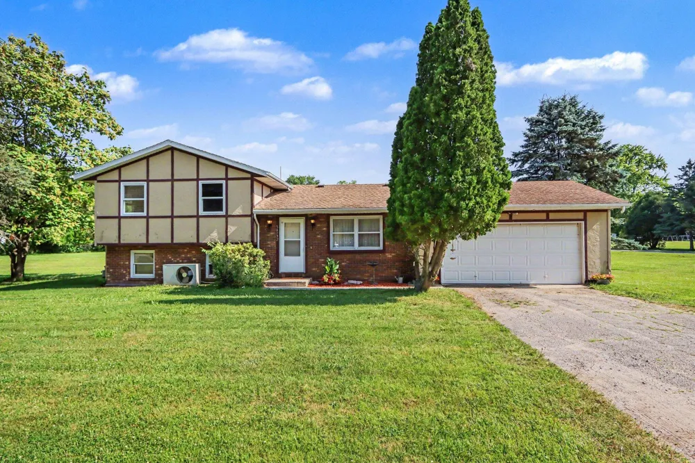 34792 Mill Lake Road Bloomingdale Township, MI 49055