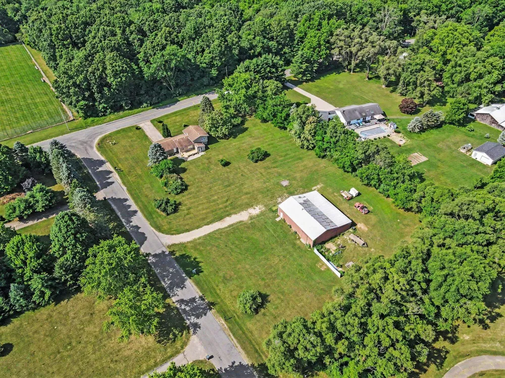 34792 Mill Lake Road Bloomingdale Township, MI 49055
