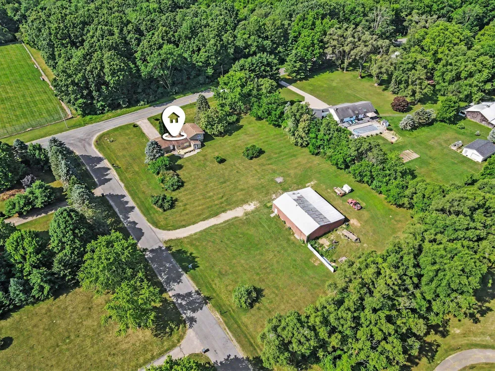 34792 Mill Lake Road Bloomingdale Township, MI 49055