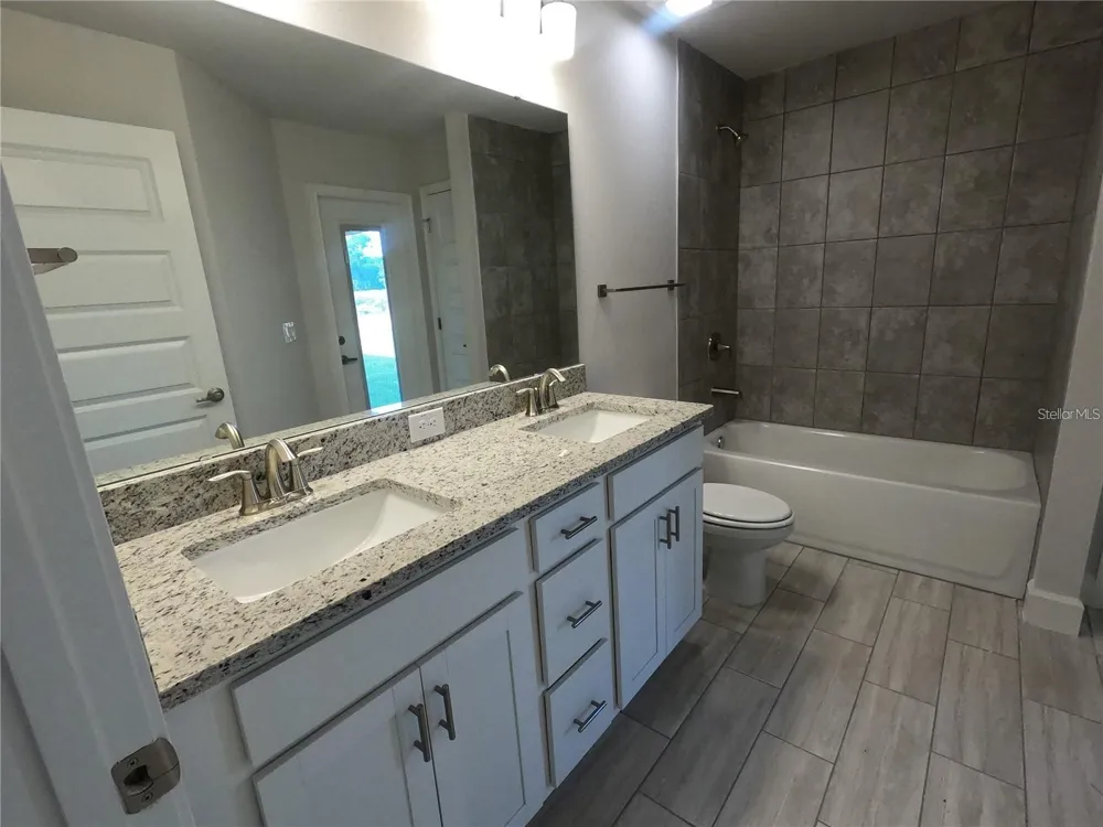 36861 HIDDEN VIEW CIRCLE Dade City, FL 33523