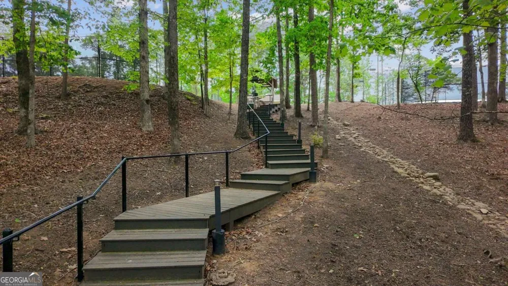 290 River Sound LN Dawsonville, GA 30534