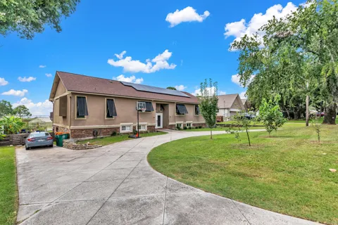 37 Country Club Road