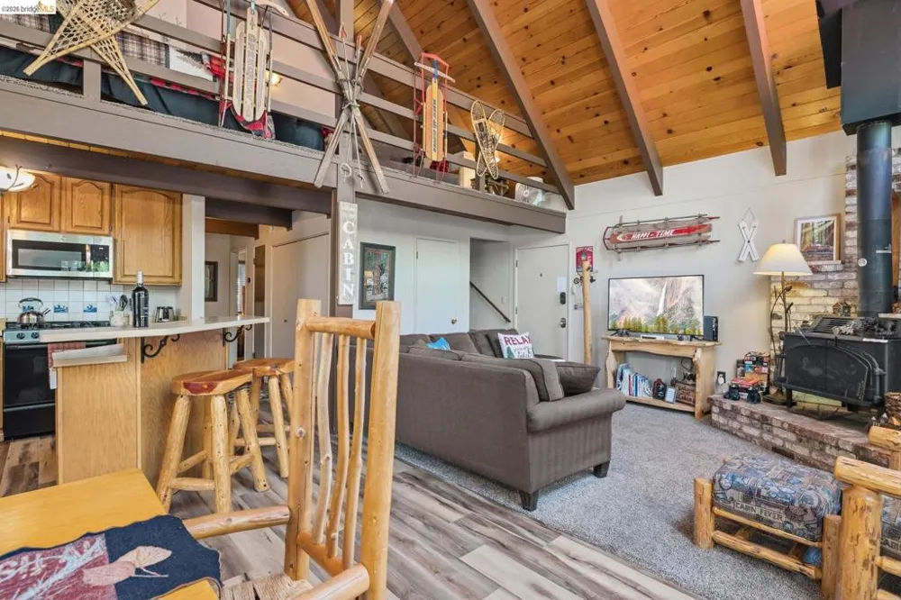 24255 Black Oak Ct Mi Wuk Village, CA 95346