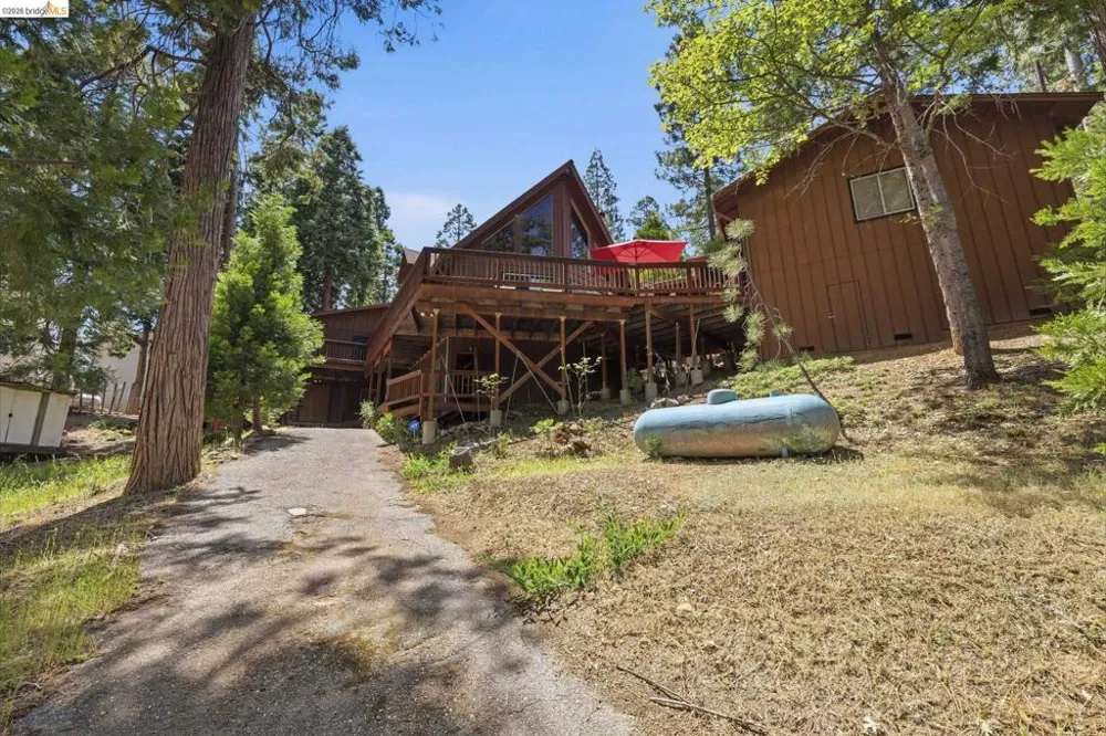 24255 Black Oak Ct Mi Wuk Village, CA 95346