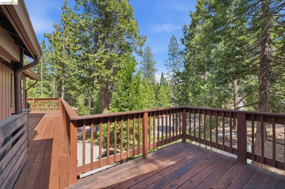 24255 Black Oak Ct Mi Wuk Village, CA 95346