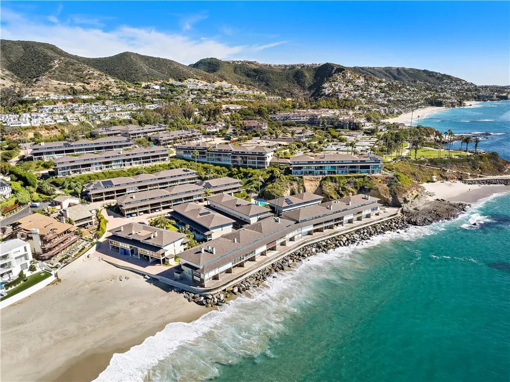 37 Blue Lagoon Laguna Beach, CA 92651