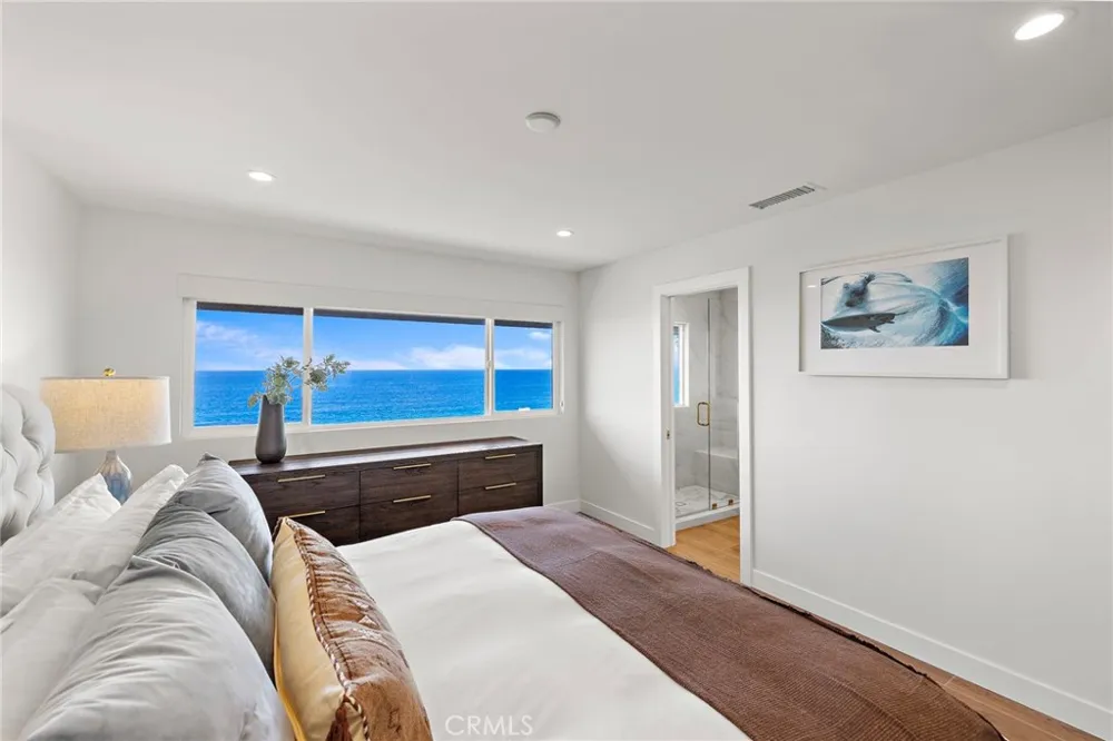 37 Blue Lagoon Laguna Beach, CA 92651