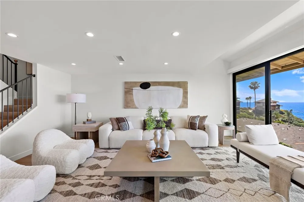 37 Blue Lagoon Laguna Beach, CA 92651