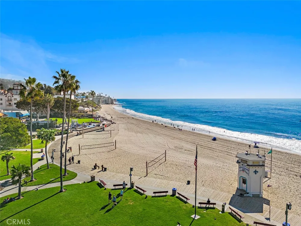 37 Blue Lagoon Laguna Beach, CA 92651
