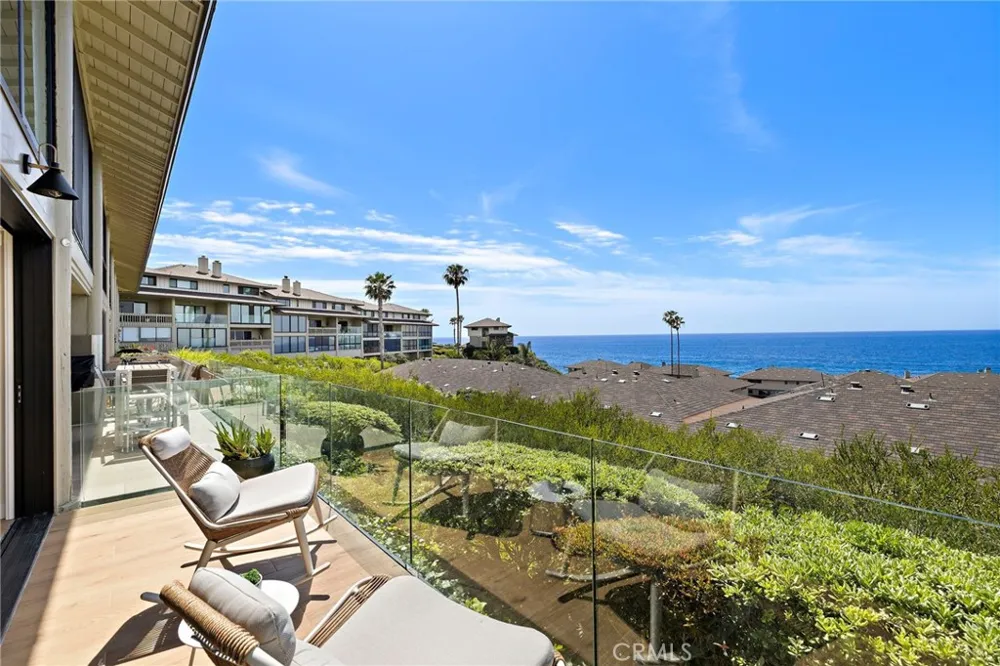37 Blue Lagoon Laguna Beach, CA 92651