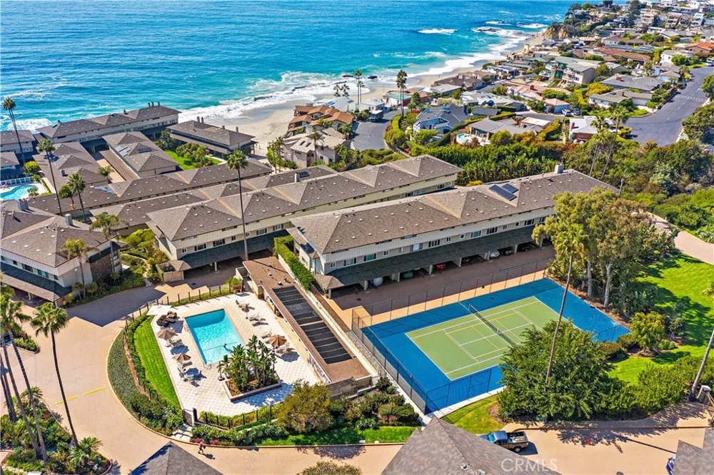 37 Blue Lagoon Laguna Beach, CA 92651