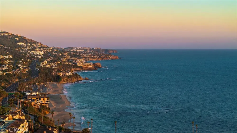 37 Blue Lagoon Laguna Beach, CA 92651