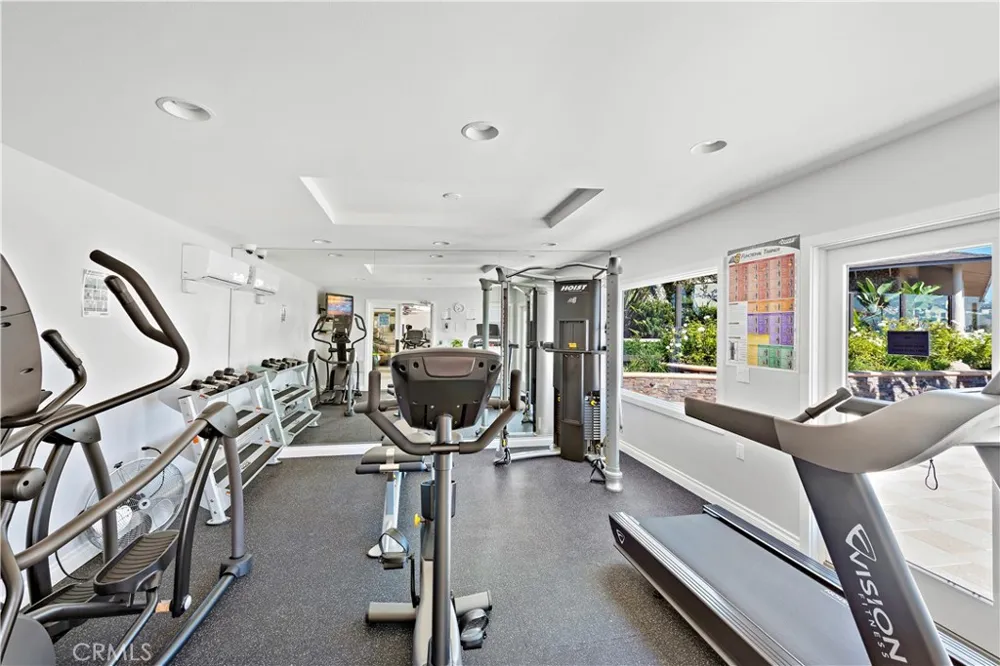 37 Blue Lagoon Laguna Beach, CA 92651