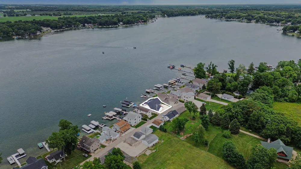 31218 Curran Beach Road Dowagiac, MI 49047