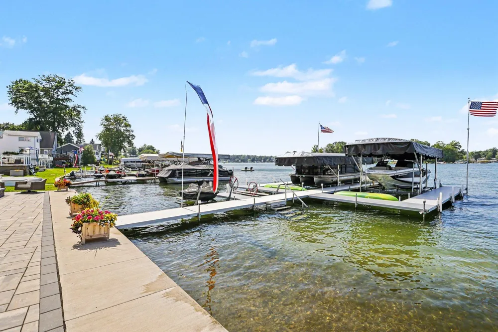 31218 Curran Beach Road Dowagiac, MI 49047
