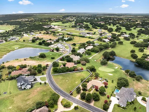 2200 Lauren Drive