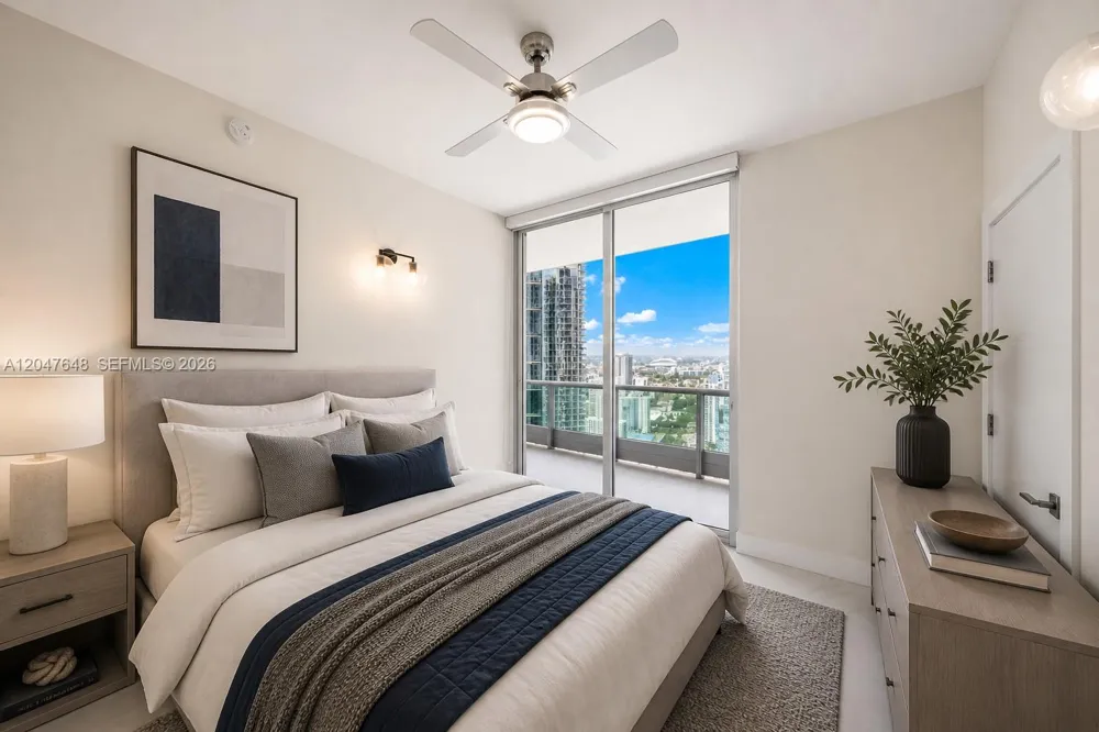 900 Biscayne Blvd #4202 Miami, FL 33132