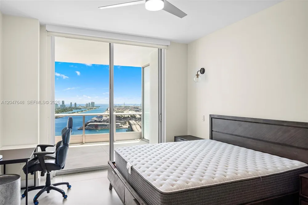 900 Biscayne Blvd #4202 Miami, FL 33132