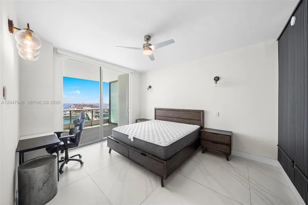 900 Biscayne Blvd #4202 Miami, FL 33132