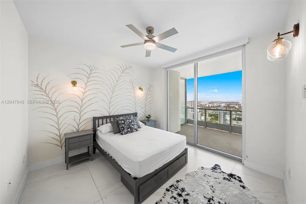 900 Biscayne Blvd #4202 Miami, FL 33132