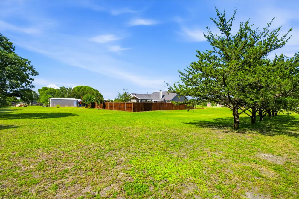 119 Harli Drive Trenton, TX 75490