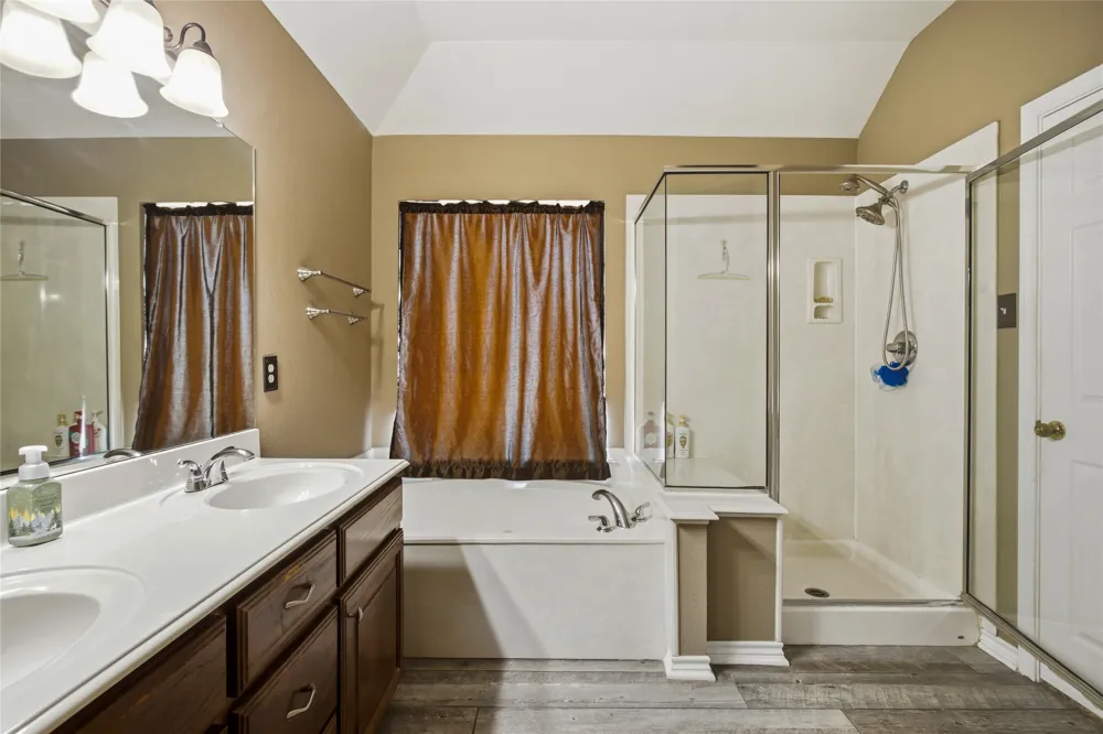 119 Harli Drive Trenton, TX 75490