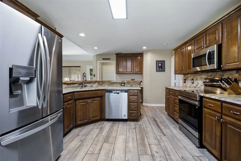 119 Harli Drive Trenton, TX 75490