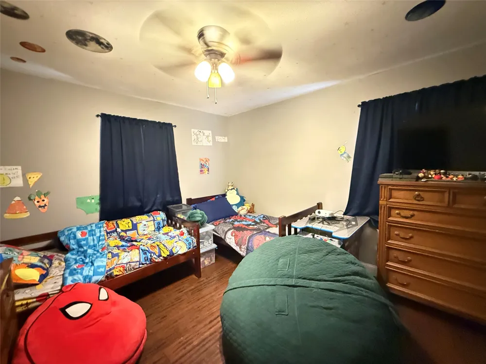 288 County Road 4430 Whitewright, TX 75491